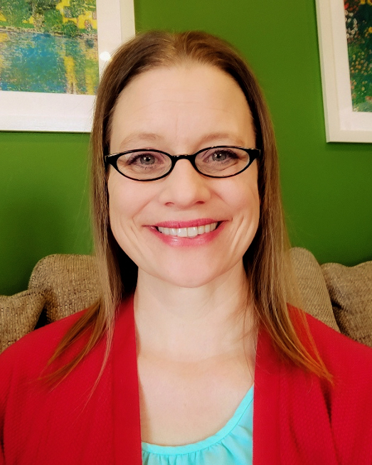 Head shot of Lisa Possis